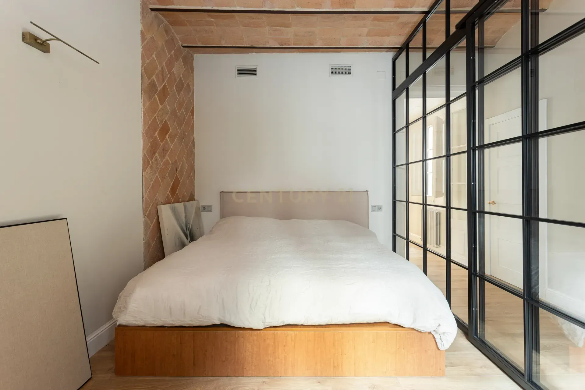 Wohnung in Barcelona, Spanien 1 Schlafzimmer, 99 m2 Nr. 168513