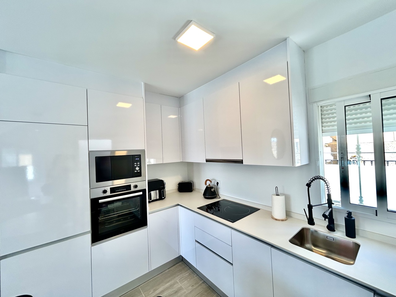 Huvila Villamartin, Alicante, Espanja 5 makuuhuonetta, 166 m2 No. 189078