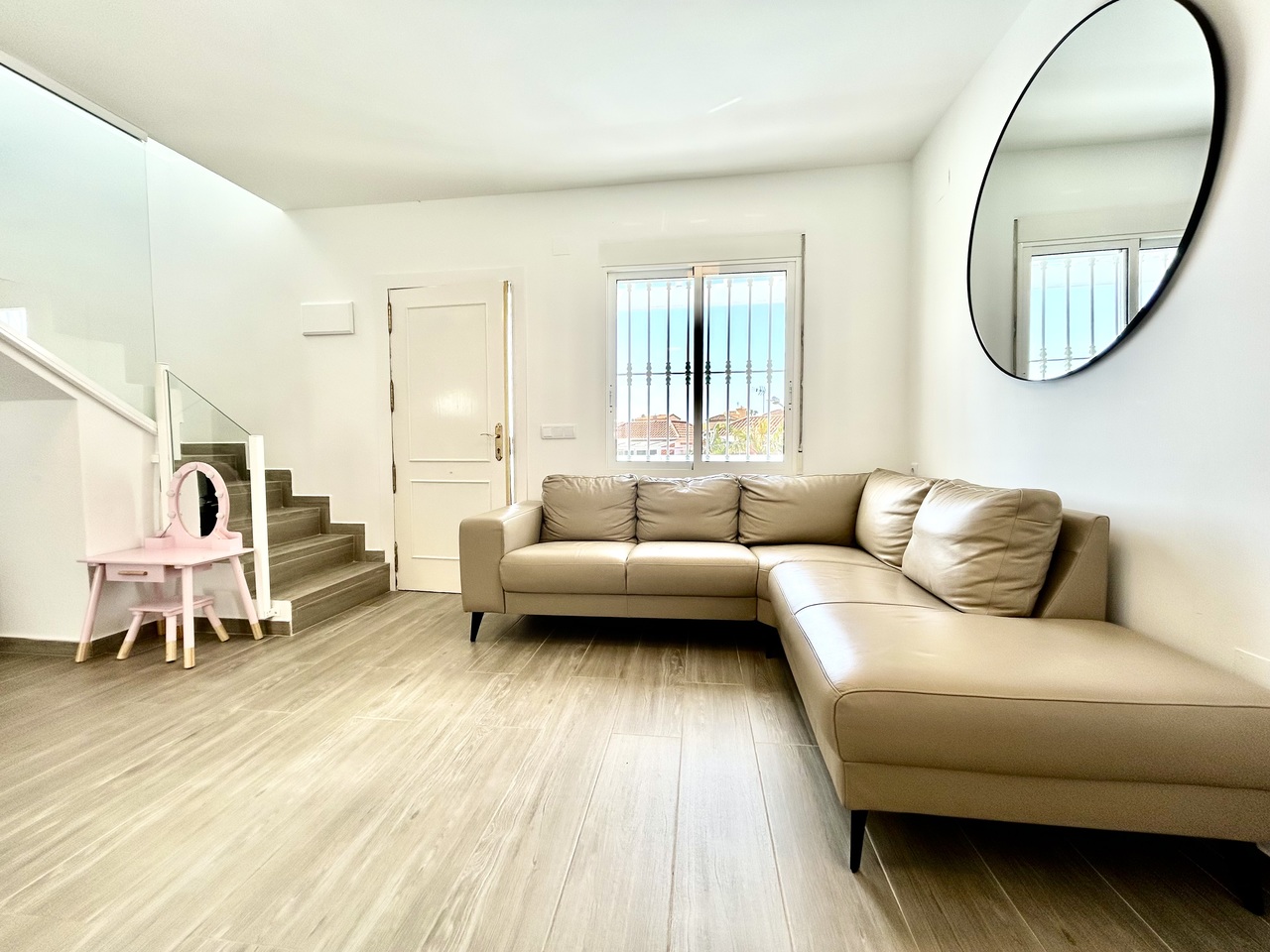 Huvila Villamartin, Alicante, Espanja 5 makuuhuonetta, 166 m2 No. 189078