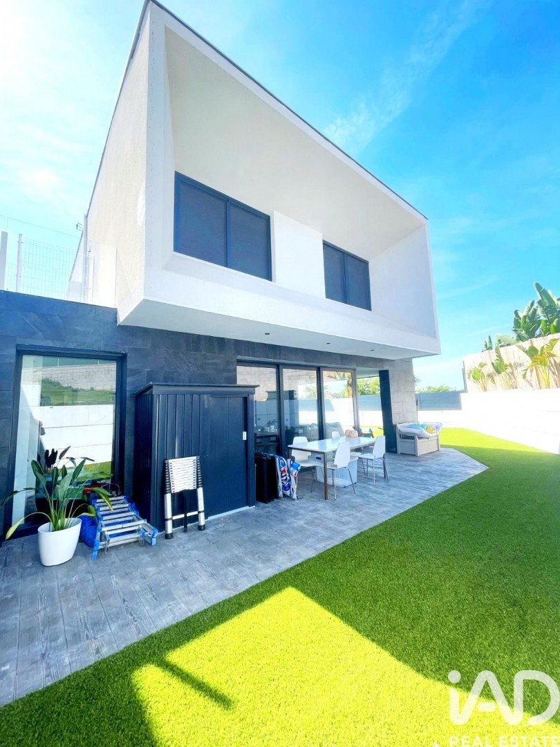 House in Roda de Berà, Tarragona, Spanien 3 Schlafzimmer, 176 m2 Nr. 173294