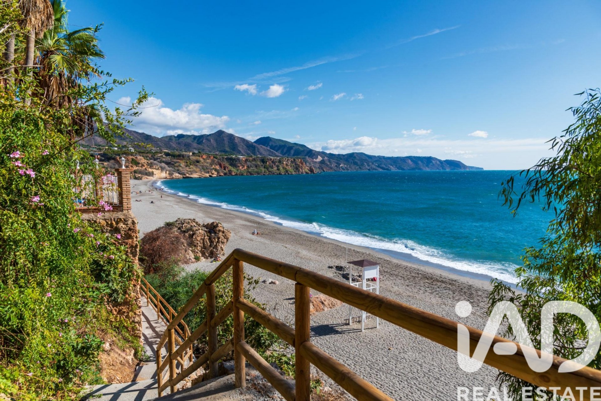 Zemes gabals Nerja, Malaga, Spānijā 220 m2 Nr. 188354