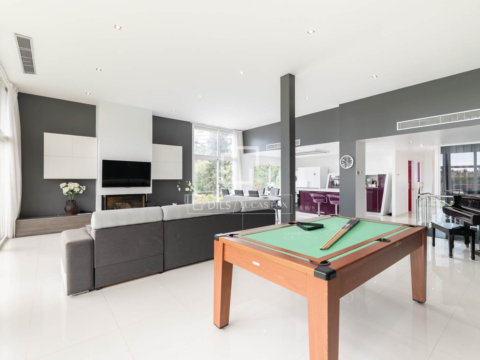 Villa a Castelldefels, Barcelona, Spagna 7 camere da letto, 496 mq. N° 151008