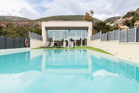 Villa in Castelldefels, Barcelona, Spanien 7 Schlafzimmer, 496 m2 Nr. 151008
