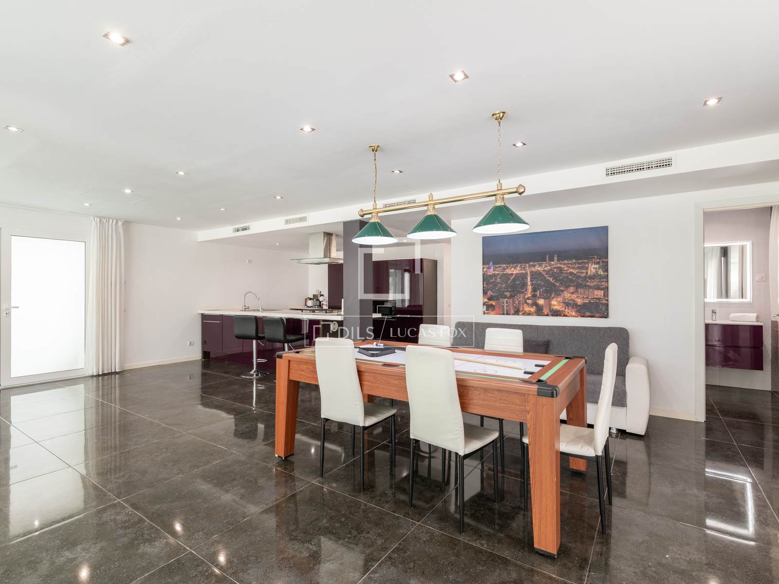 Villa a Castelldefels, Barcelona, Spagna 7 camere da letto, 496 mq. N° 151008