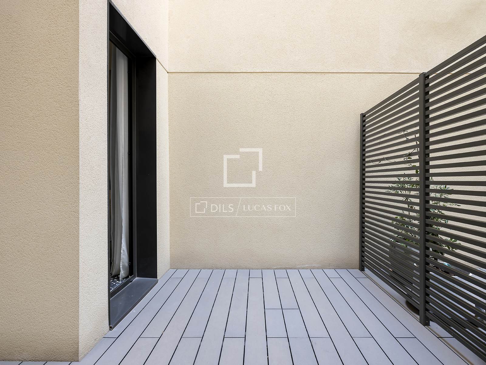 Apartment in Barcelona, Spain 2 bedrooms, 80 sq.m. No. 151012