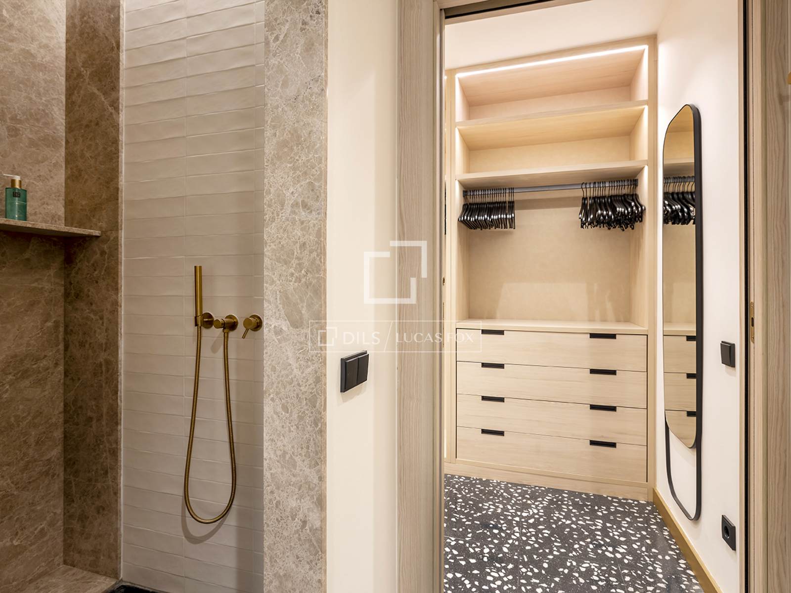 Apartment in Barcelona, Spain 2 bedrooms, 80 sq.m. No. 151012