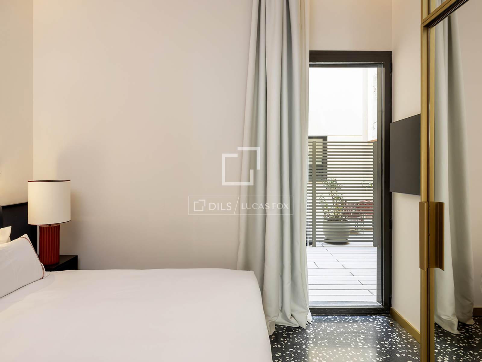 Apartment in Barcelona, Spain 2 bedrooms, 80 sq.m. No. 151012