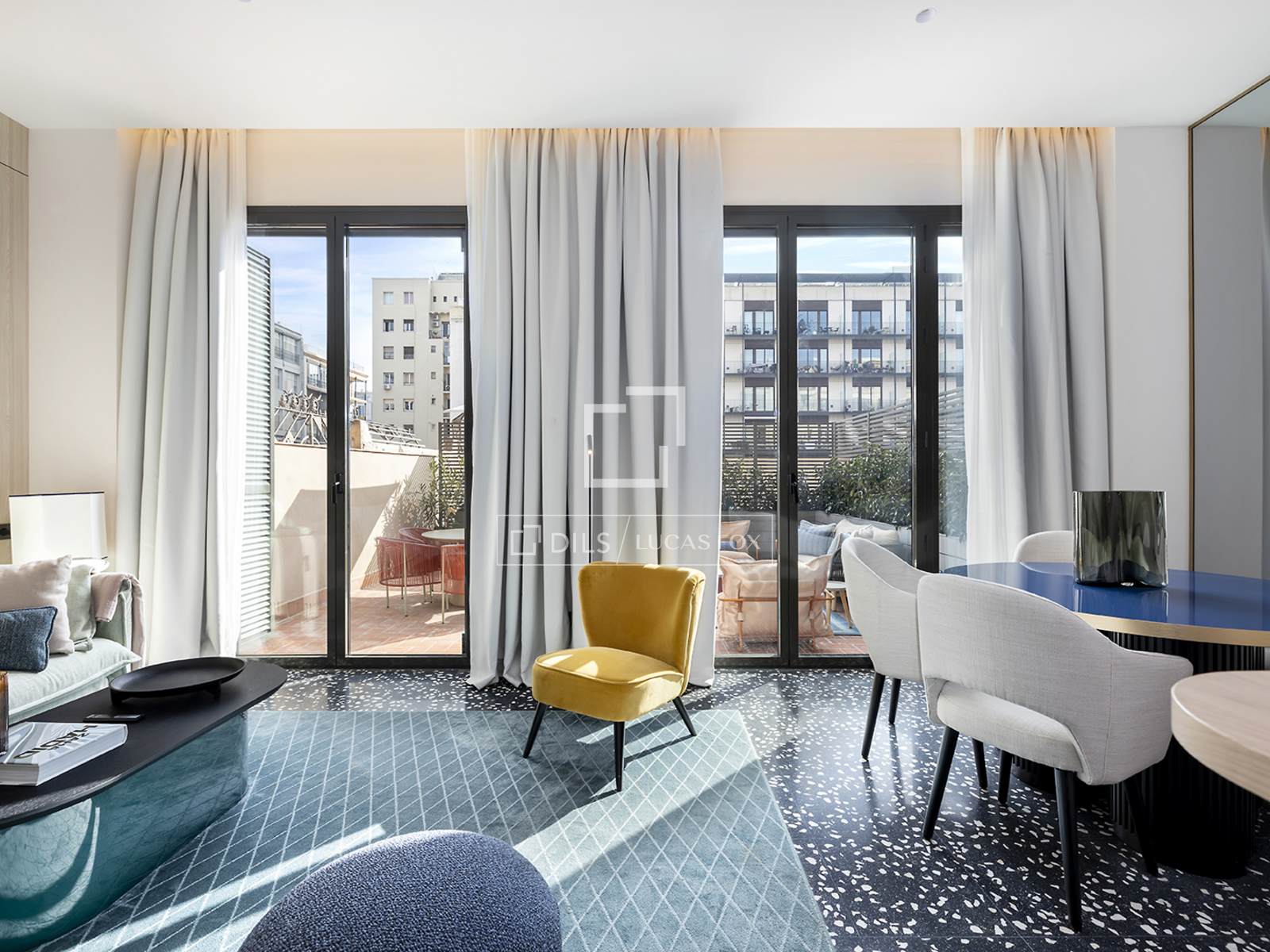 Apartment in Barcelona, Spain 2 bedrooms, 80 sq.m. No. 151012