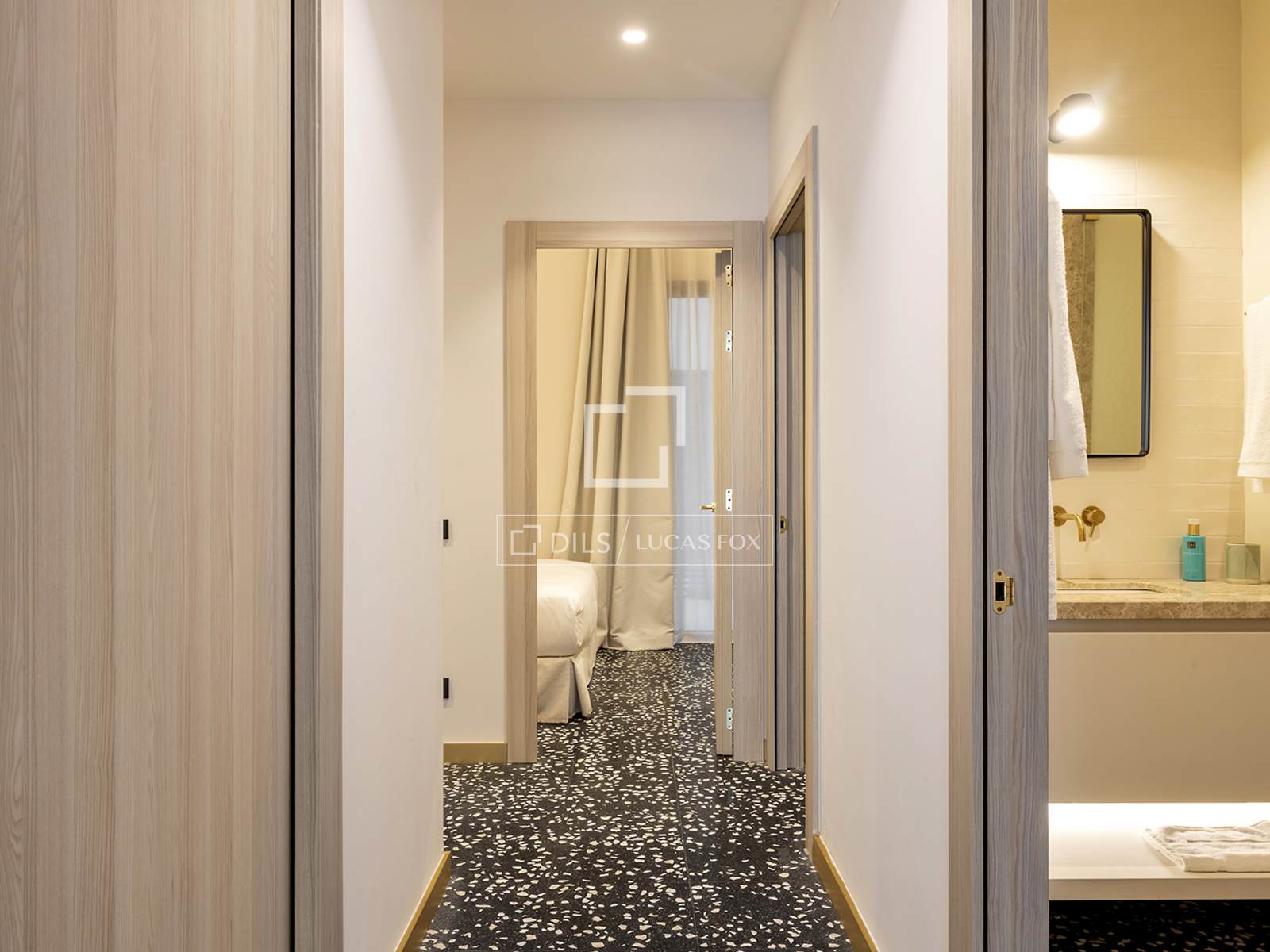 Apartment in Barcelona, Spain 2 bedrooms, 80 sq.m. No. 151012