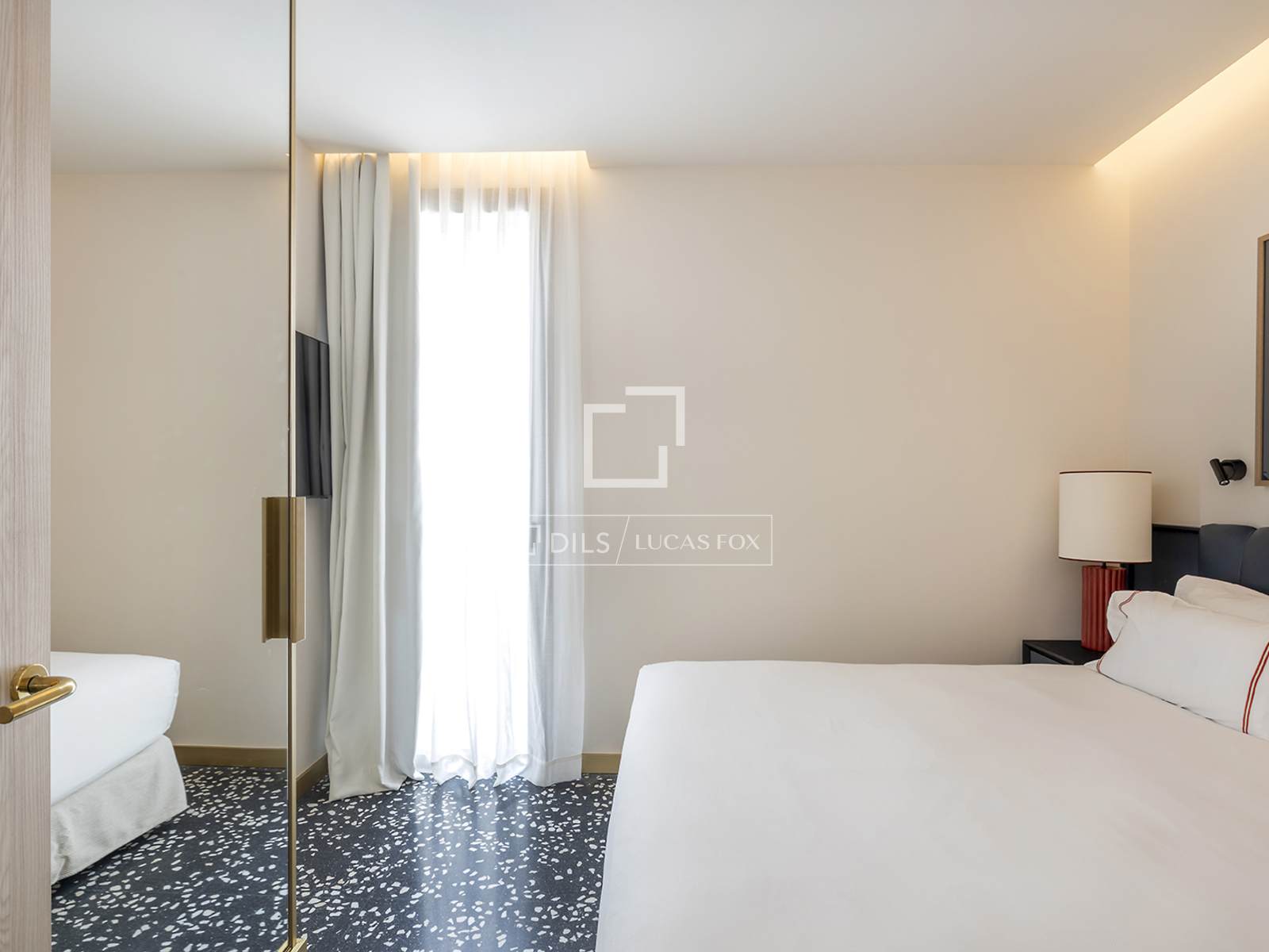 Квартира в Барселона, Испания 2 спальни, 80м2 №151011