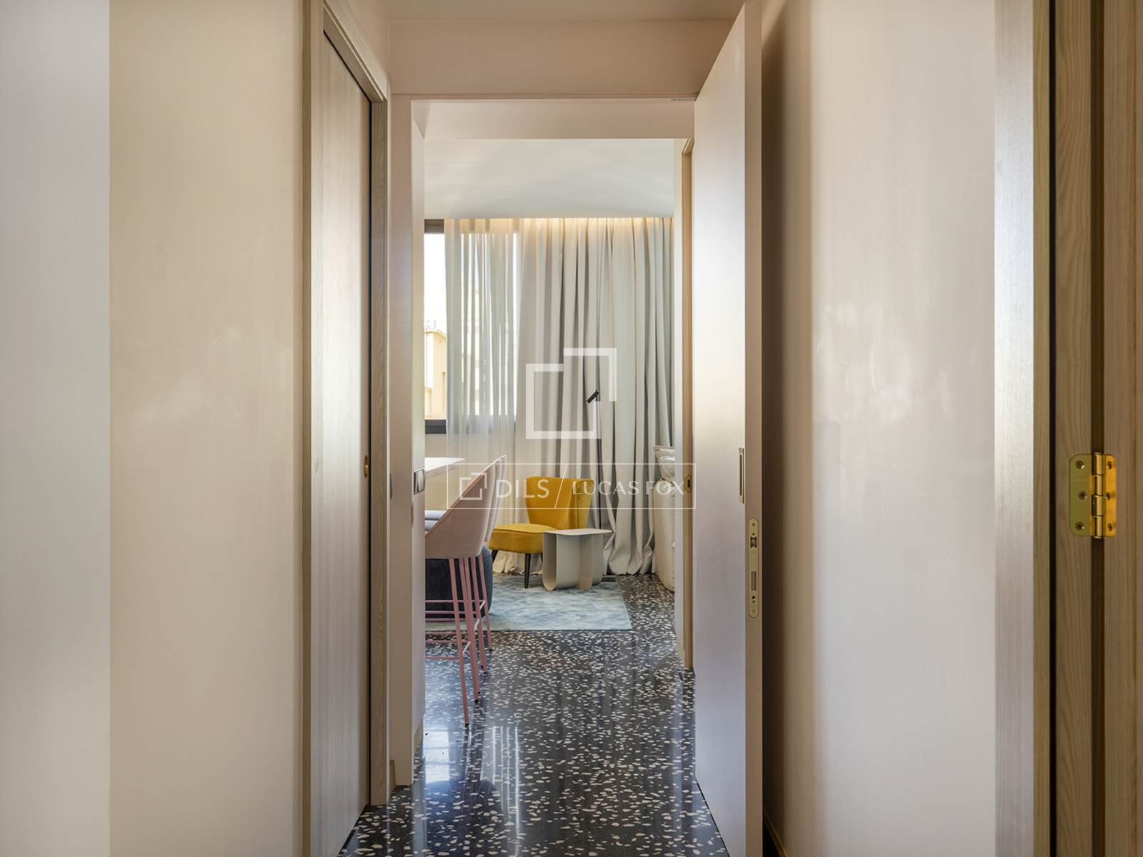 Квартира в Барселона, Испания 2 спальни, 80м2 №151011