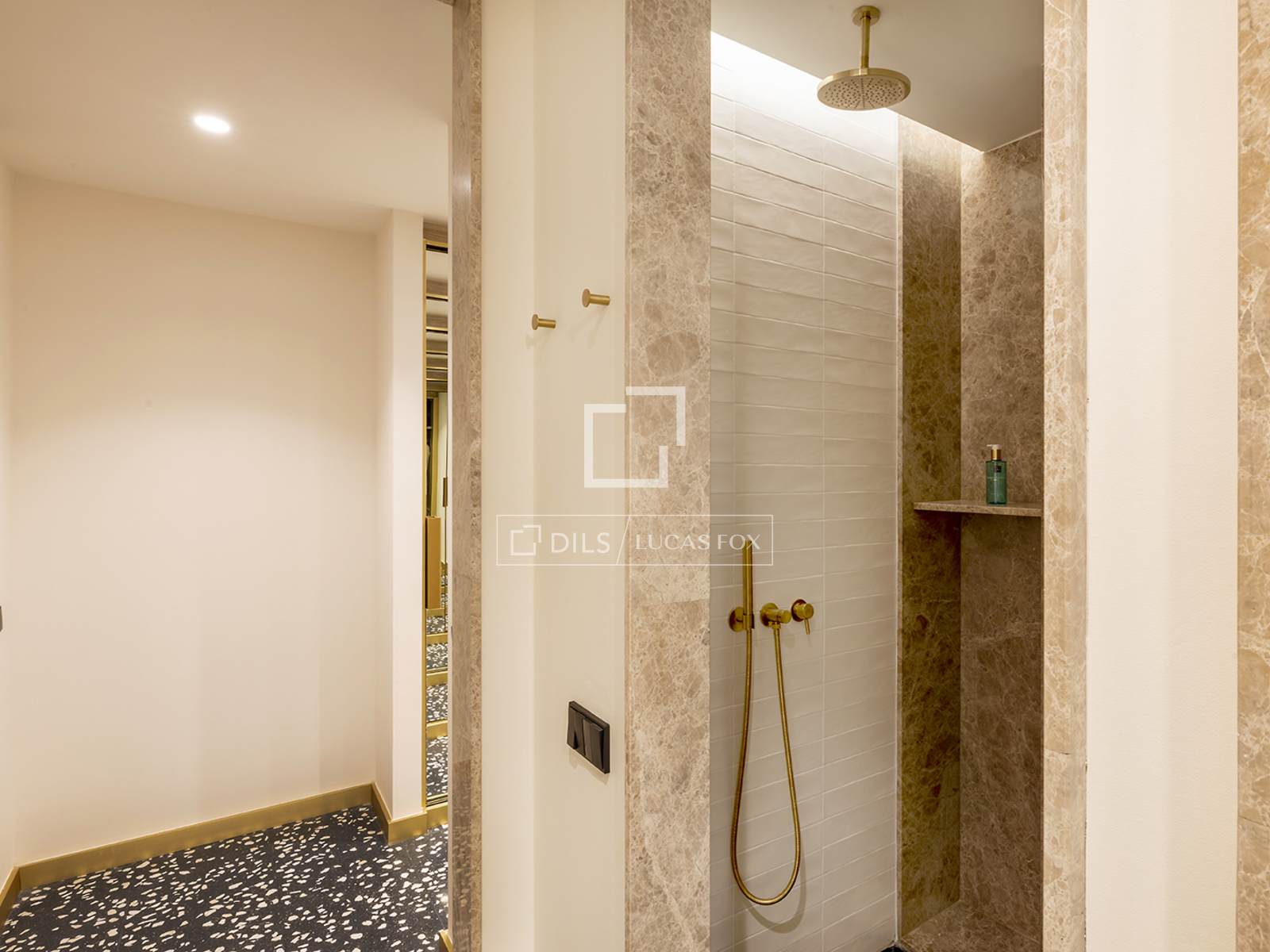 Квартира в Барселона, Испания 2 спальни, 80м2 №151011