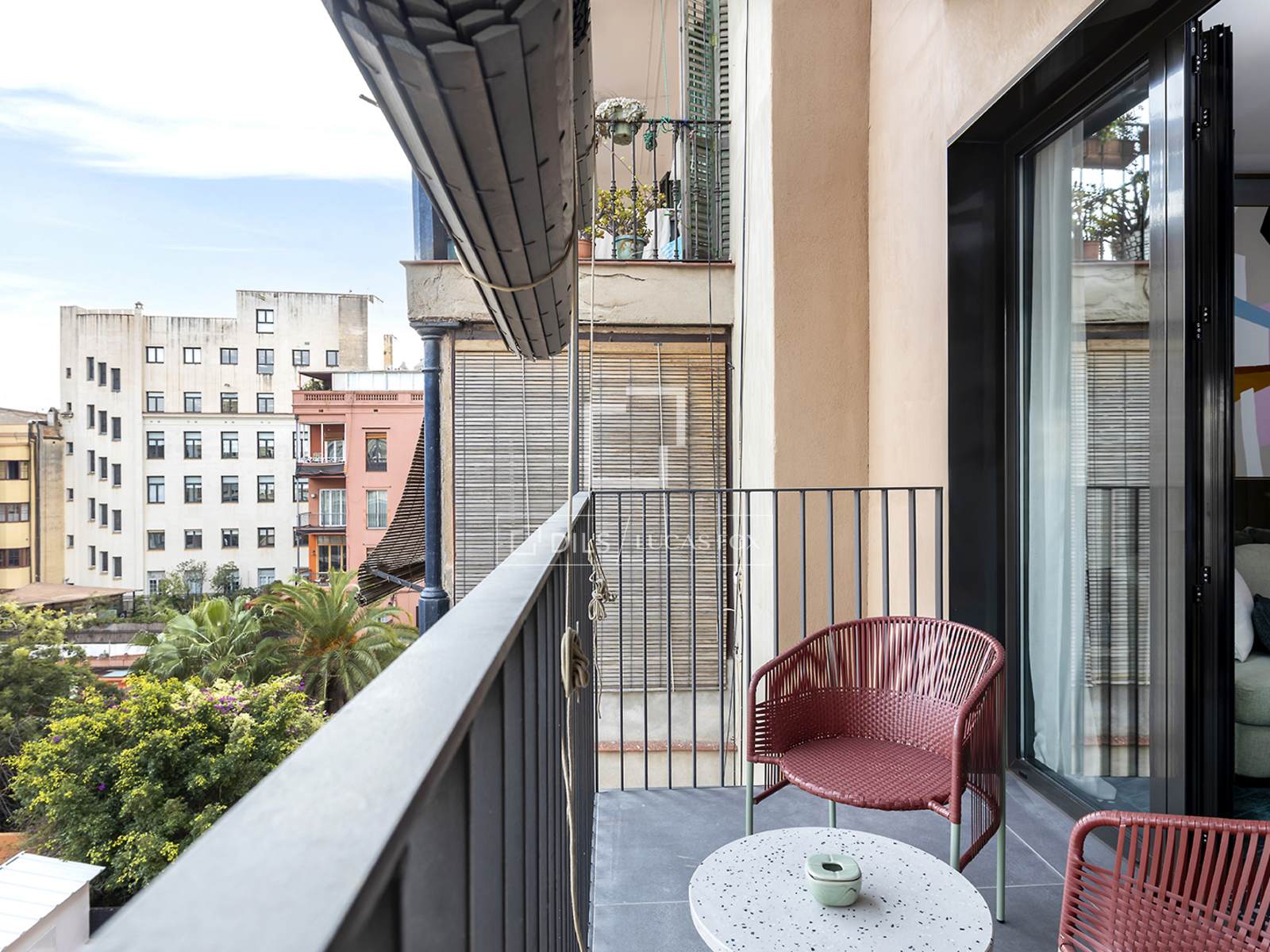 Apartamento en Barcelona, España 2 dormitorios, 57 m2 No. 151010