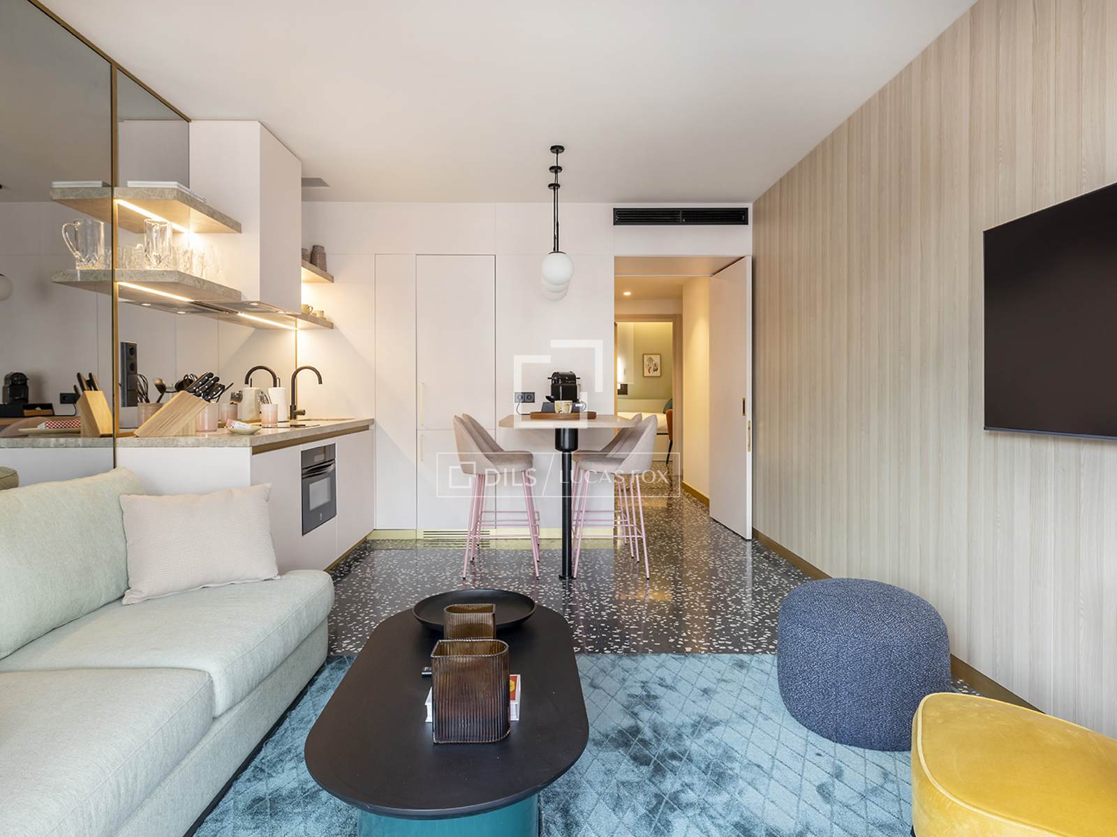 Apartamento en Barcelona, España 2 dormitorios, 57 m2 No. 151010