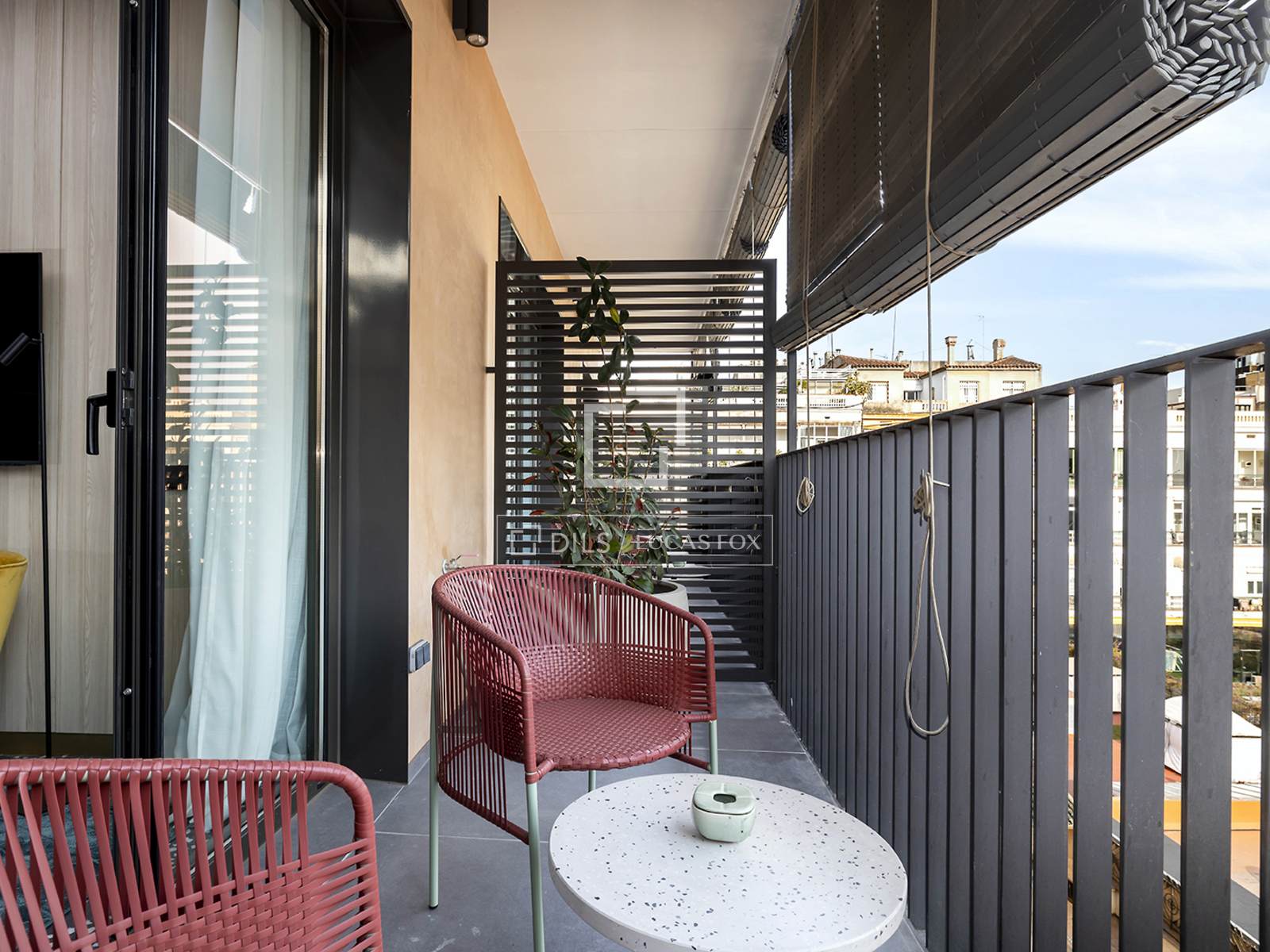 Apartamento en Barcelona, España 2 dormitorios, 57 m2 No. 151010