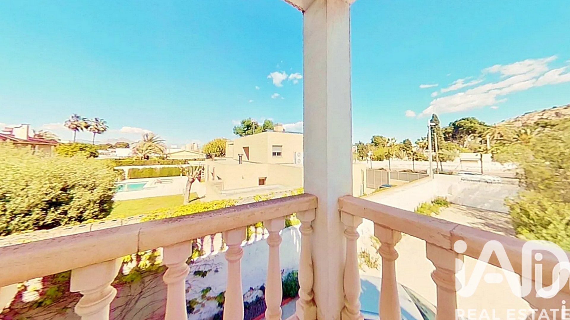 House in Alicante, Spanien 4 Schlafzimmer, 329 m2 Nr. 172249