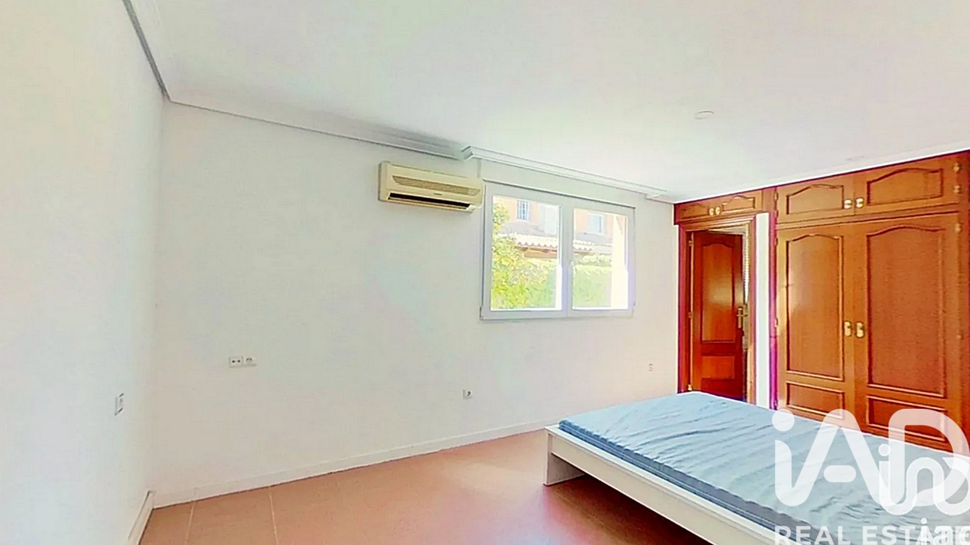 House in Alicante, Spanien 4 Schlafzimmer, 329 m2 Nr. 172249