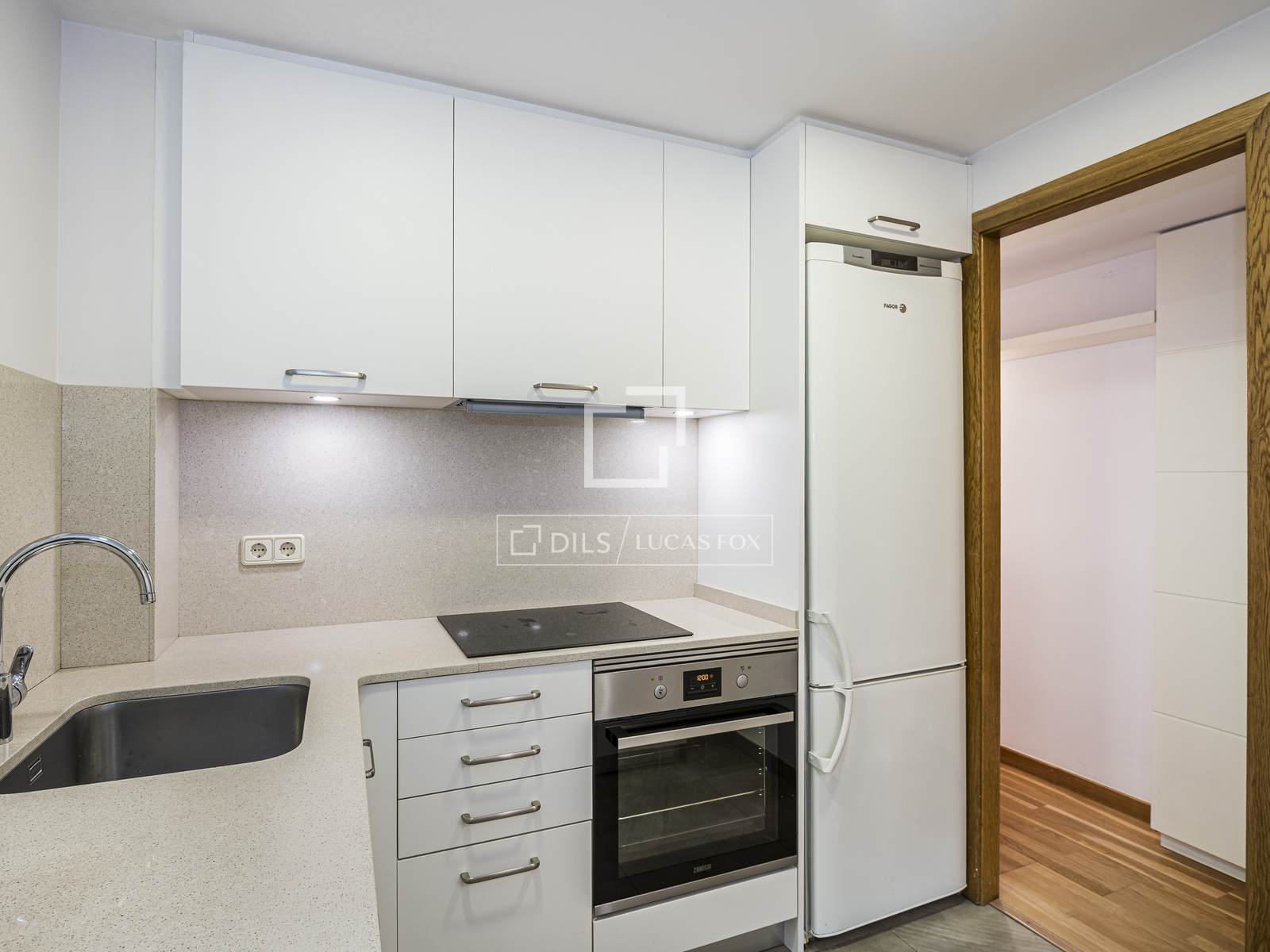Dzīvoklis Sant Cugat Del Valles, Barcelona, Spānijā 4 istabas, 84 m2 Nr. 193687