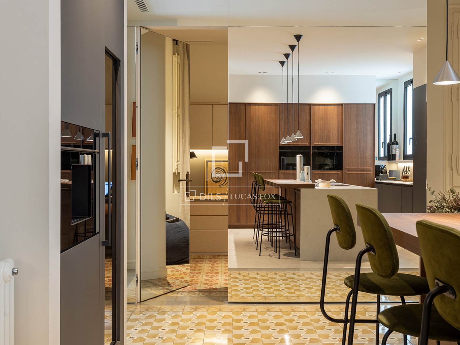 Apartament w Barcelona, Hiszpania 4 sypialnie, 231 mkw. nr 193684