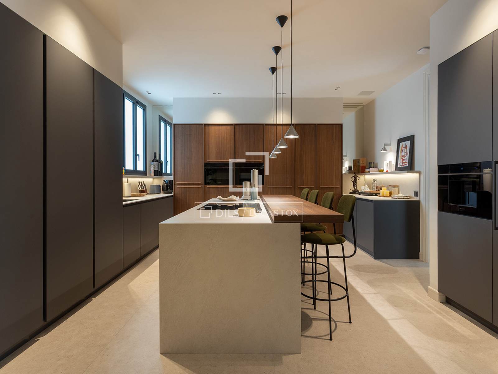 Apartament w Barcelona, Hiszpania 4 sypialnie, 231 mkw. nr 193684