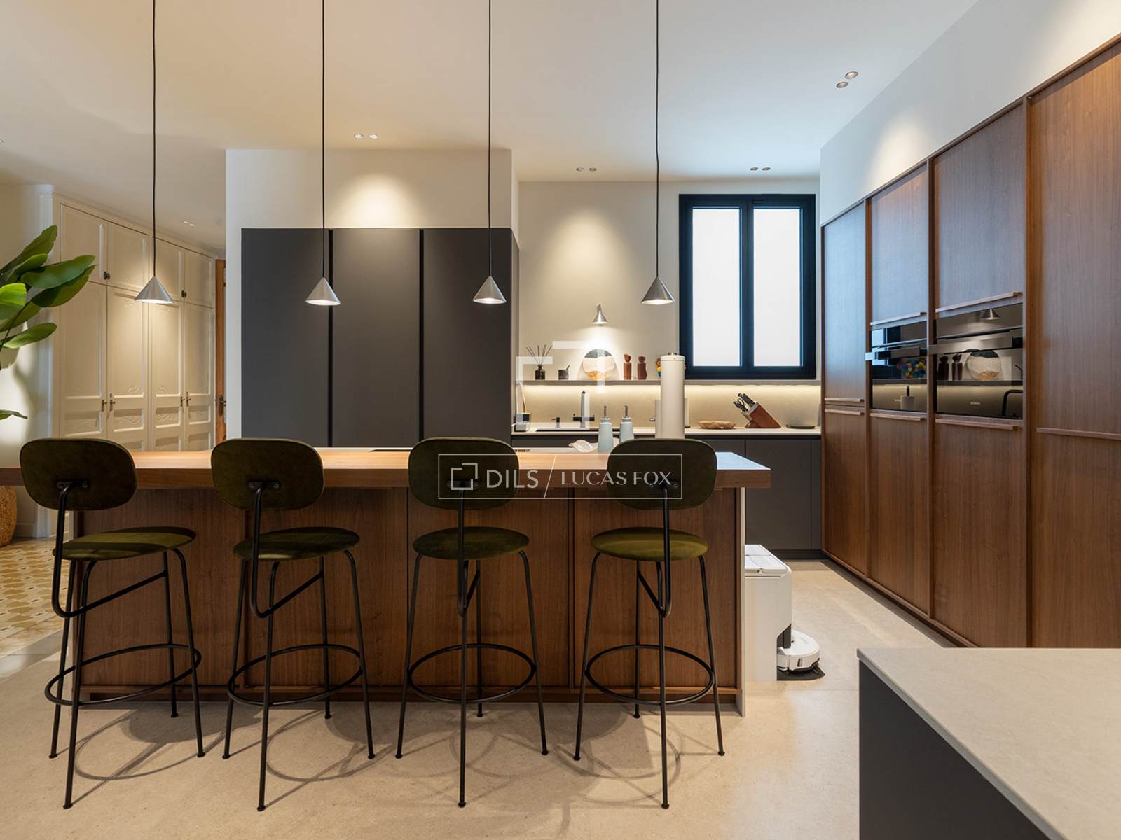 Apartament w Barcelona, Hiszpania 4 sypialnie, 231 mkw. nr 193684