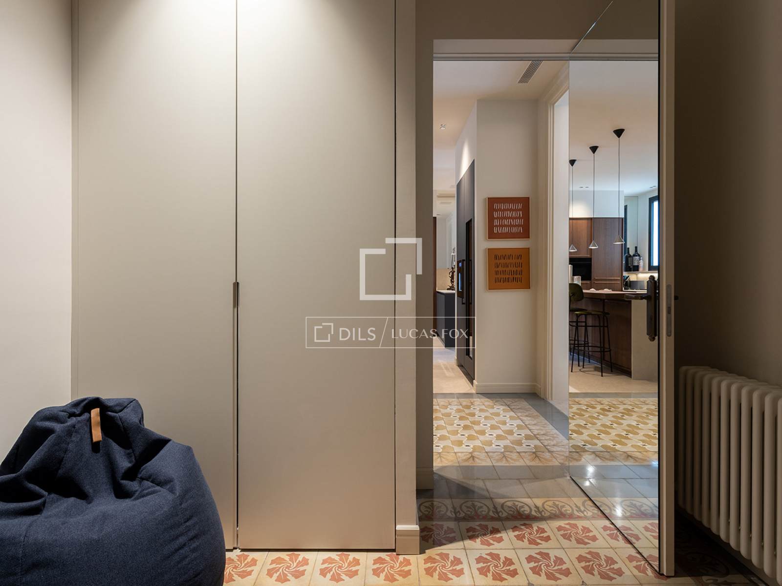 Apartament w Barcelona, Hiszpania 4 sypialnie, 231 mkw. nr 193684