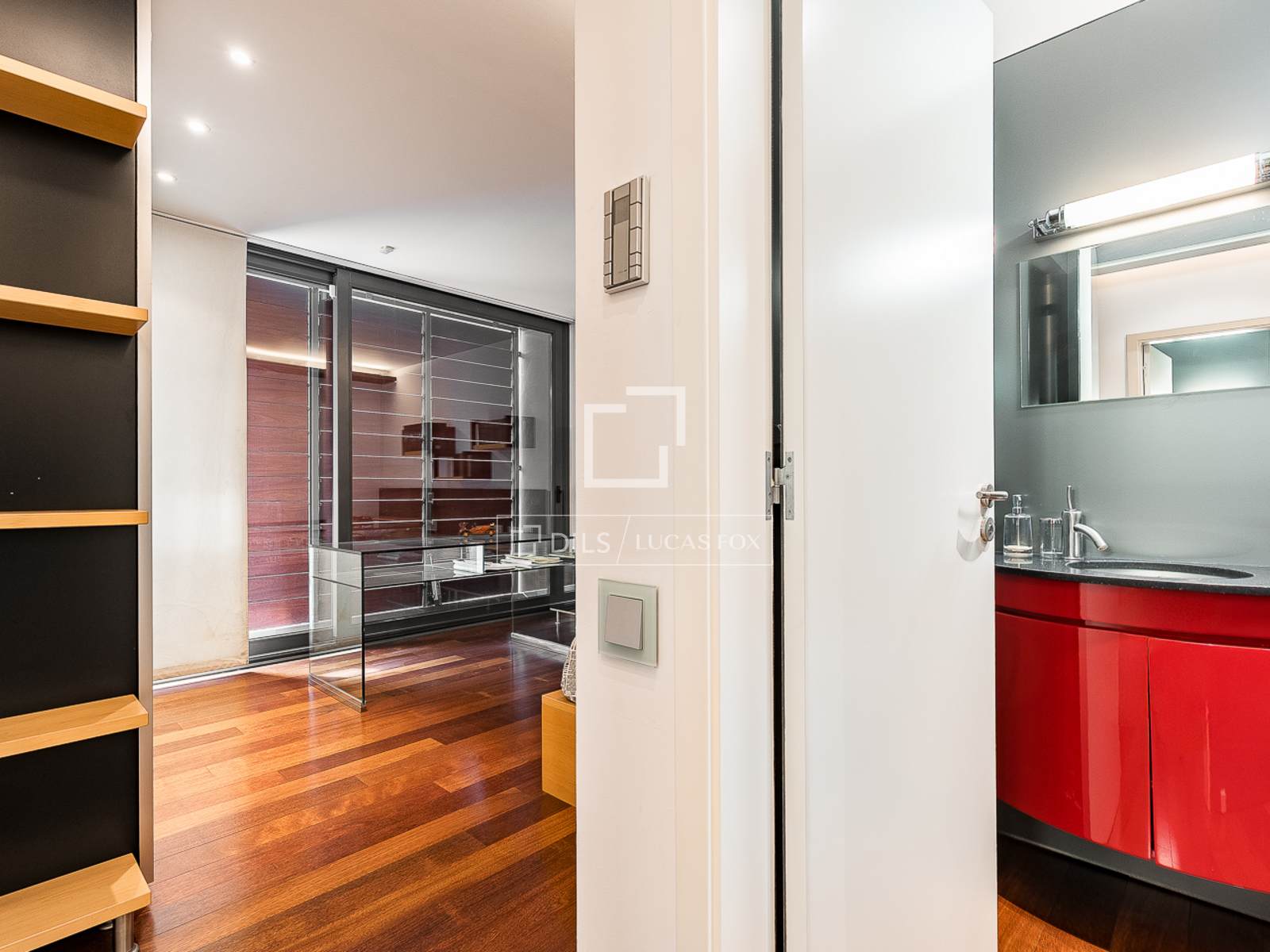 Villa Barcelona, Spānijā 4 istabas, 326 m2 Nr. 193686