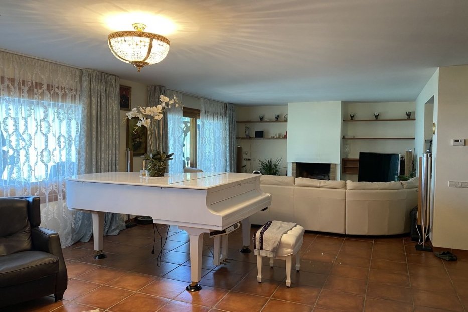 Villa a Sant Andreu de Llavaneres, Barcelona, Spagna 3 camere da letto, 350 mq. N° 78320