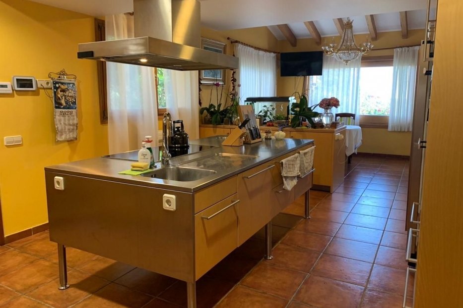 Villa a Sant Andreu de Llavaneres, Barcelona, Spagna 3 camere da letto, 350 mq. N° 78320