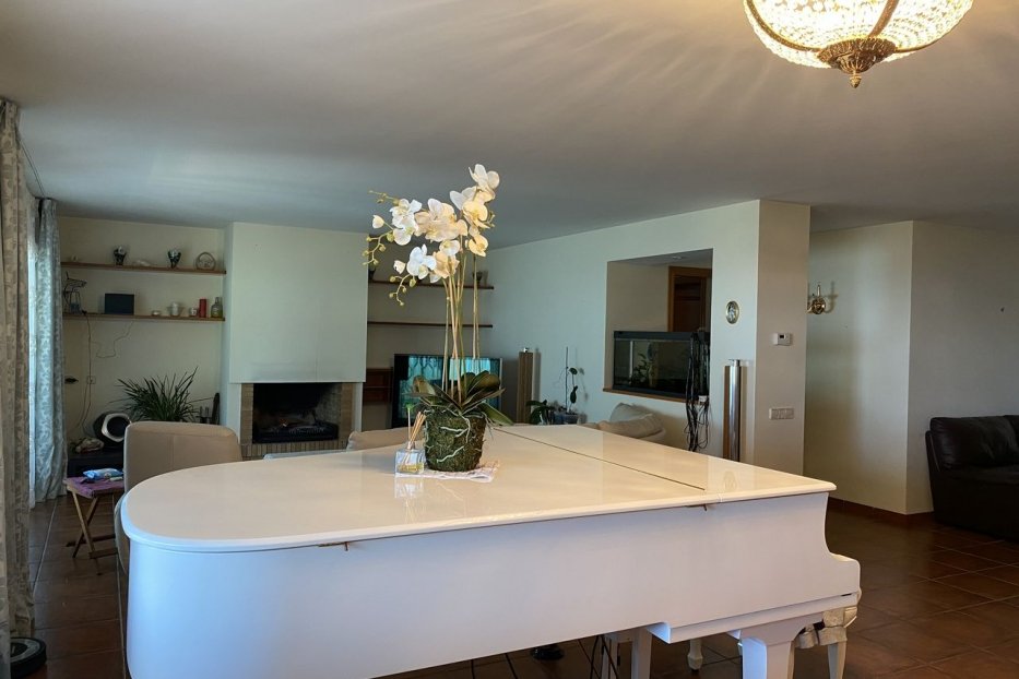 Villa a Sant Andreu de Llavaneres, Barcelona, Spagna 3 camere da letto, 350 mq. N° 78320