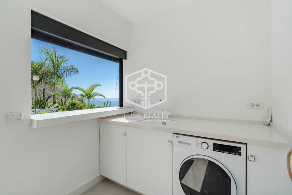 Villa à Santiago del Teide, Tenerife, Espagne 5 chambres, 258 m2 No. 111093