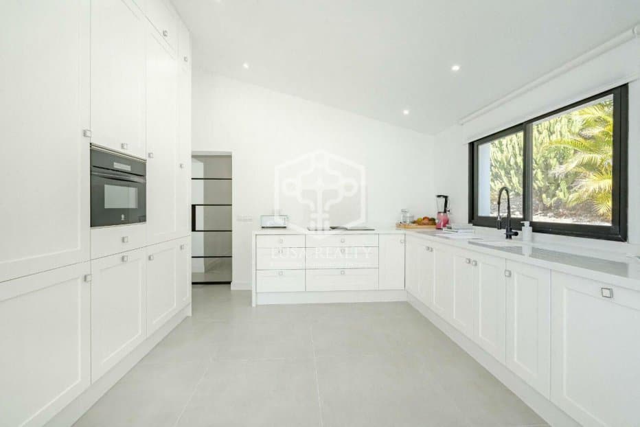 Villa à Santiago del Teide, Tenerife, Espagne 5 chambres, 258 m2 No. 111093