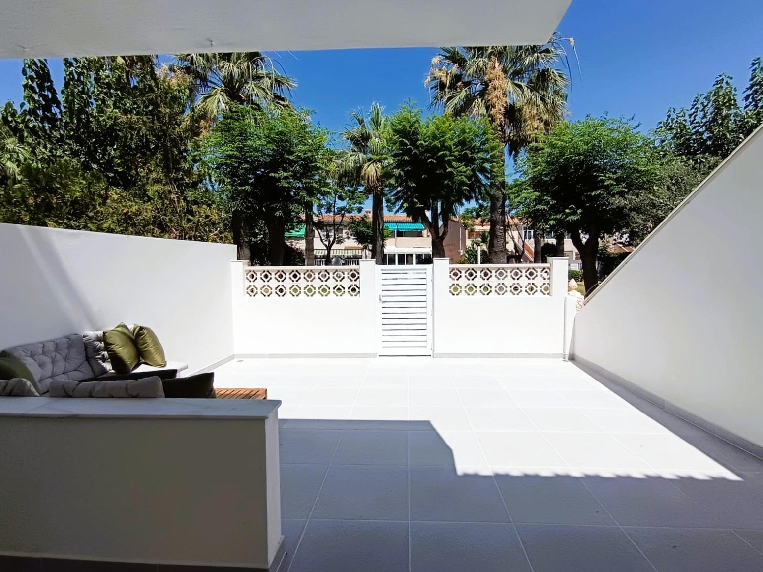 Bungalow in Alicante, Spanien 2 Schlafzimmer, 70 m2 Nr. 190161