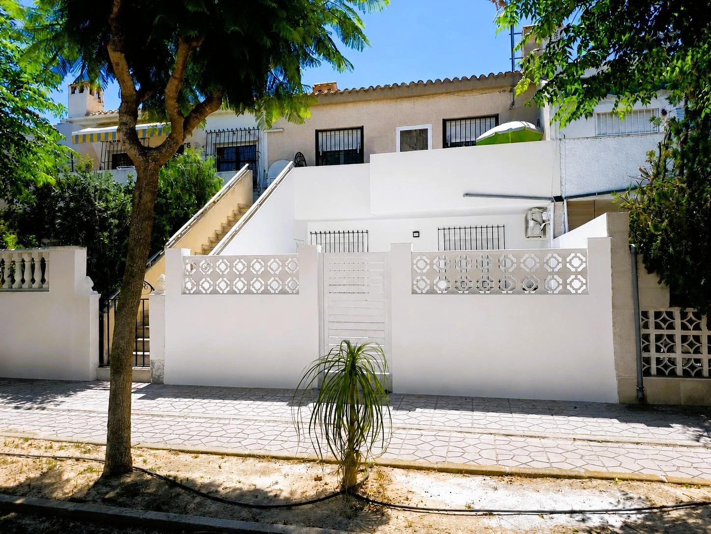Bungalow in Alicante, Spanien 2 Schlafzimmer, 70 m2 Nr. 190161
