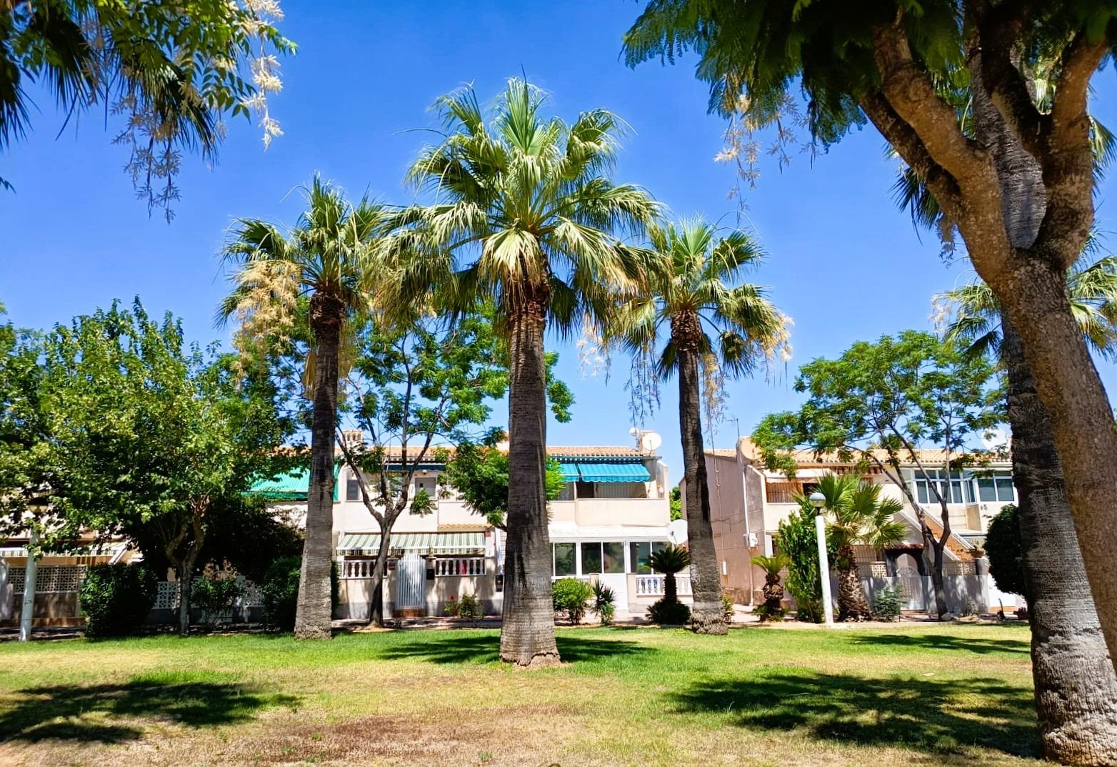 Bungalow in Alicante, Spanien 2 Schlafzimmer, 70 m2 Nr. 190161