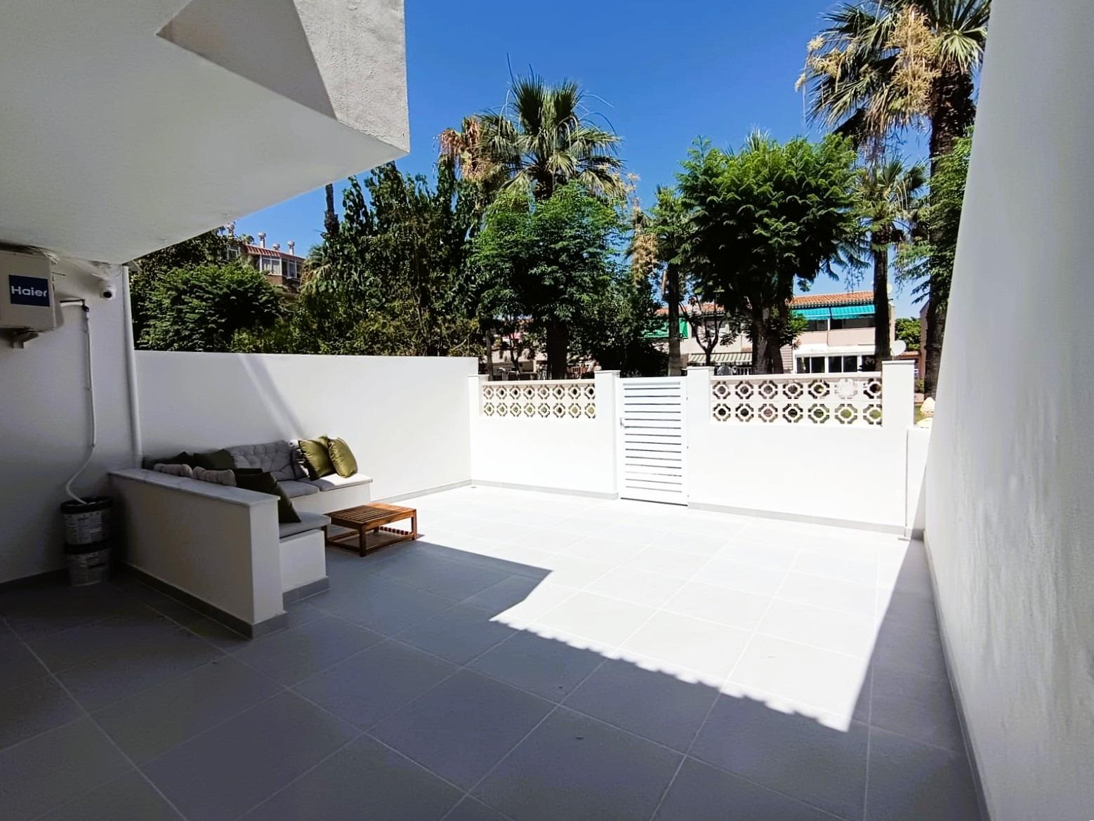 Bungalow in Alicante, Spanien 2 Schlafzimmer, 70 m2 Nr. 190161