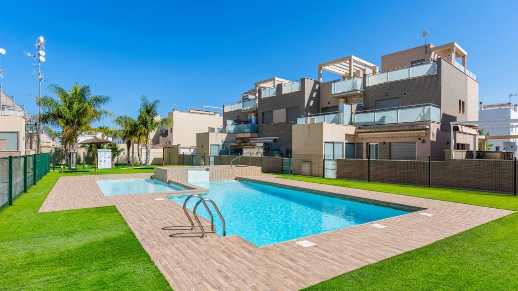 Townhouse in Torre de la Horadada, Alicante, Spain 3 bedrooms, 87 sq.m. No. 145247