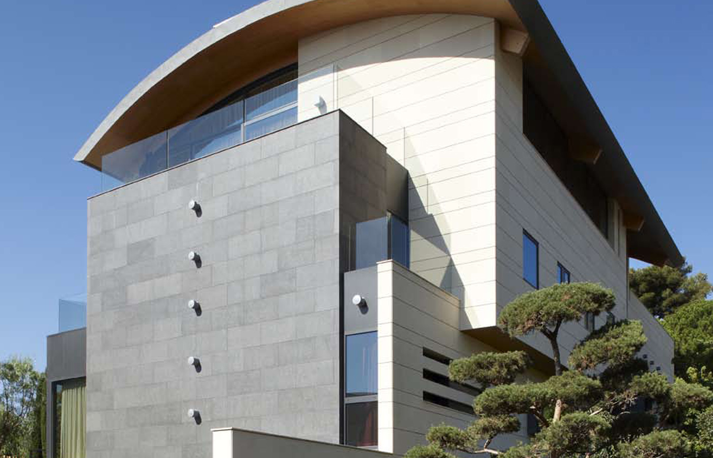 House in Barcelona, Spain 5 bedrooms,  No. 141099