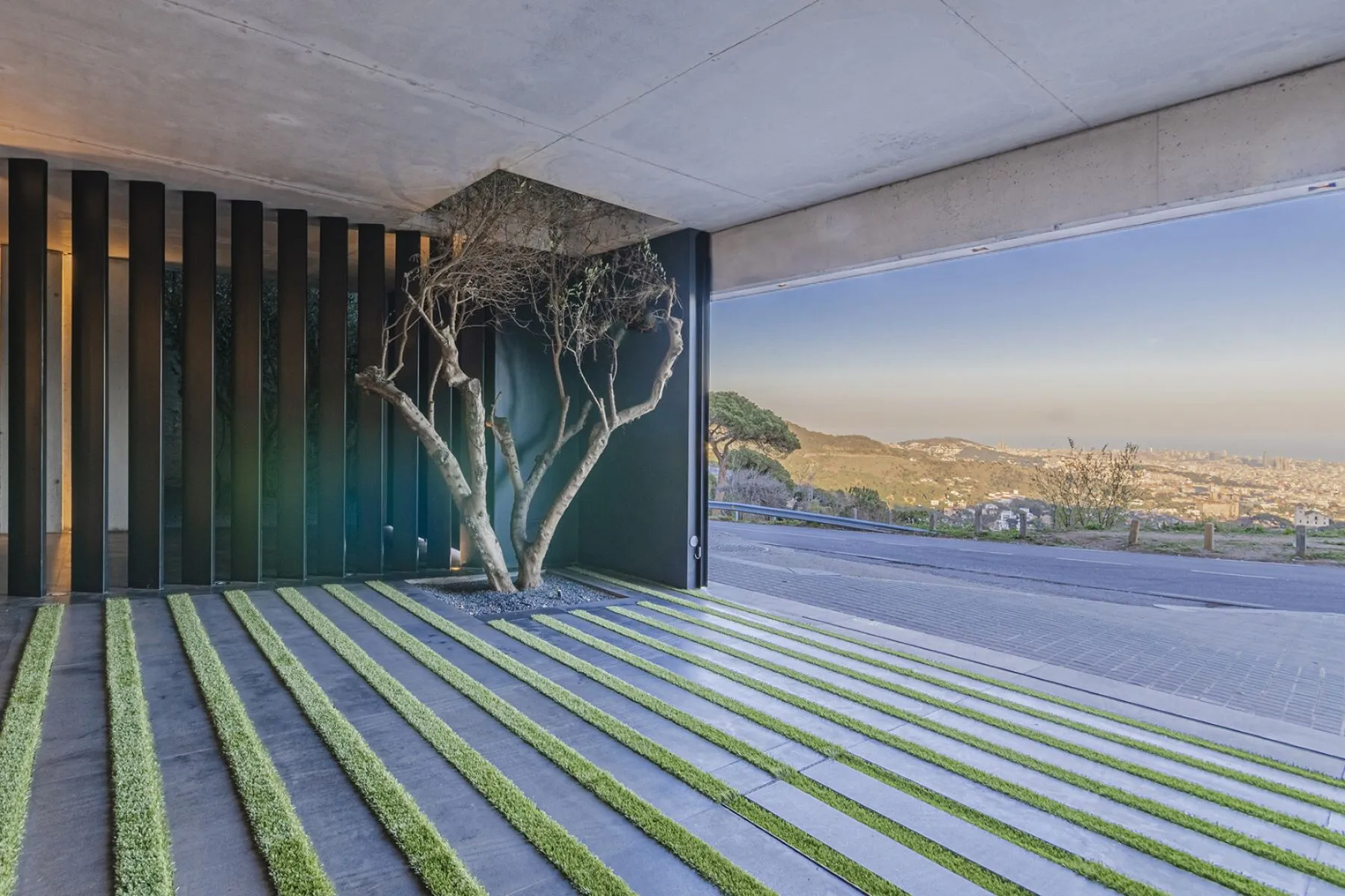 Māja Barcelona, Spānijā 7 istabas, 1450 m2 Nr. 141101