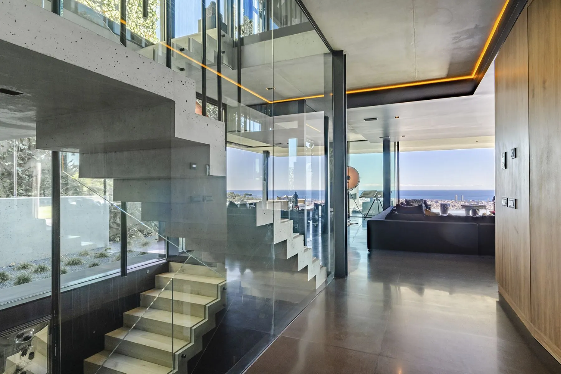 Māja Barcelona, Spānijā 7 istabas, 1450 m2 Nr. 141101