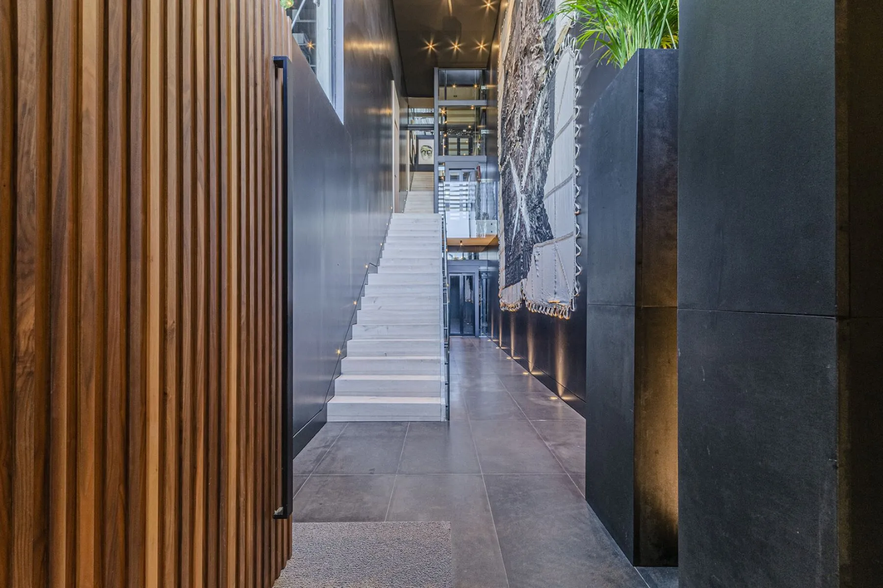 Māja Barcelona, Spānijā 7 istabas, 1450 m2 Nr. 141101
