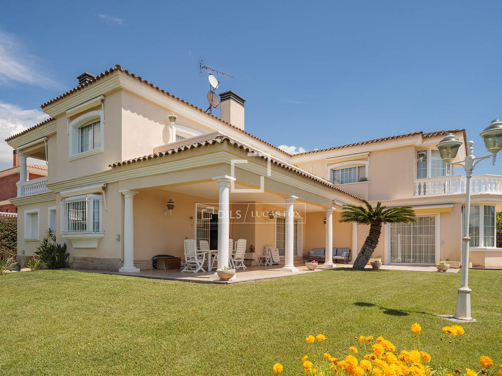 Villa a Vilassar de Dalt, Barcelona, Spagna 7 camere da letto, 775 mq. N° 150405