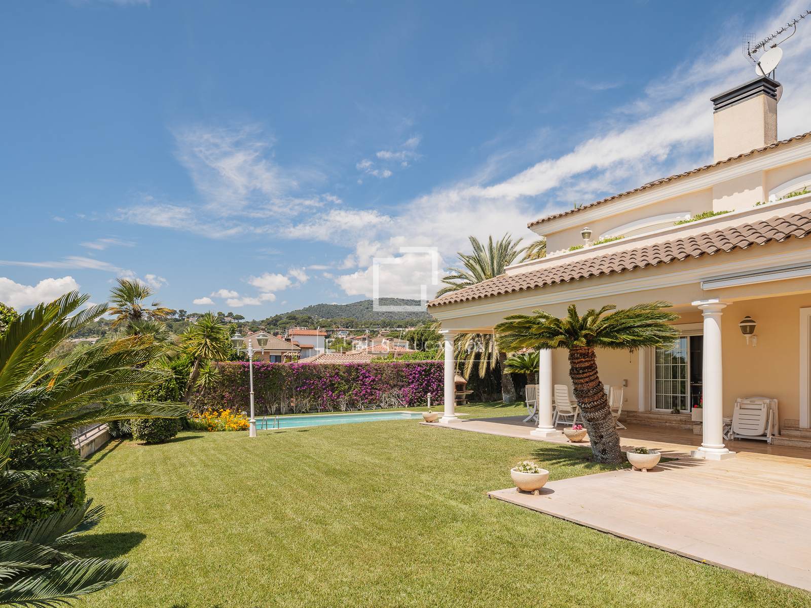 Villa a Vilassar de Dalt, Barcelona, Spagna 7 camere da letto, 775 mq. N° 150405