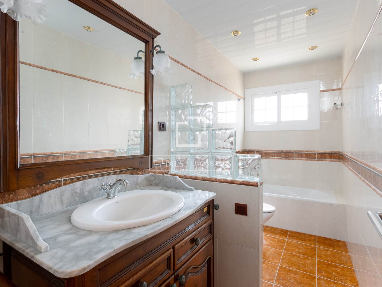 Вилла в Премия де Дальт, Барселона, Испания 5 спален, 495м2 №150407