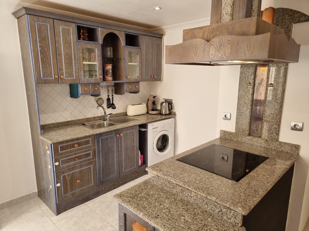 Apartment in Torrevieja, Alicante, Spain 2 bedrooms, 68 sq.m. No. 183574