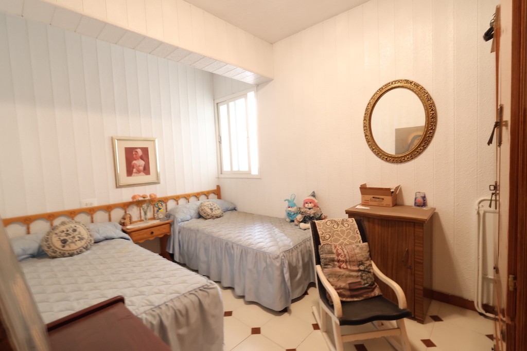 Apartment à Torrevieja, Alicante, Espagne 3 chambres, 90 m2 No. 183571