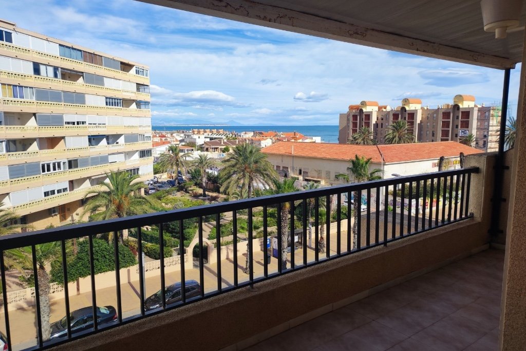 Huoneisto La Mata, Alicante, Espanja 1 makuuhuone, 42 m2 No. 183575