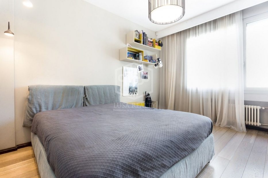 Huoneisto Barcelona, Espanja 4 makuuhuonetta, 325 m2 No. 78276