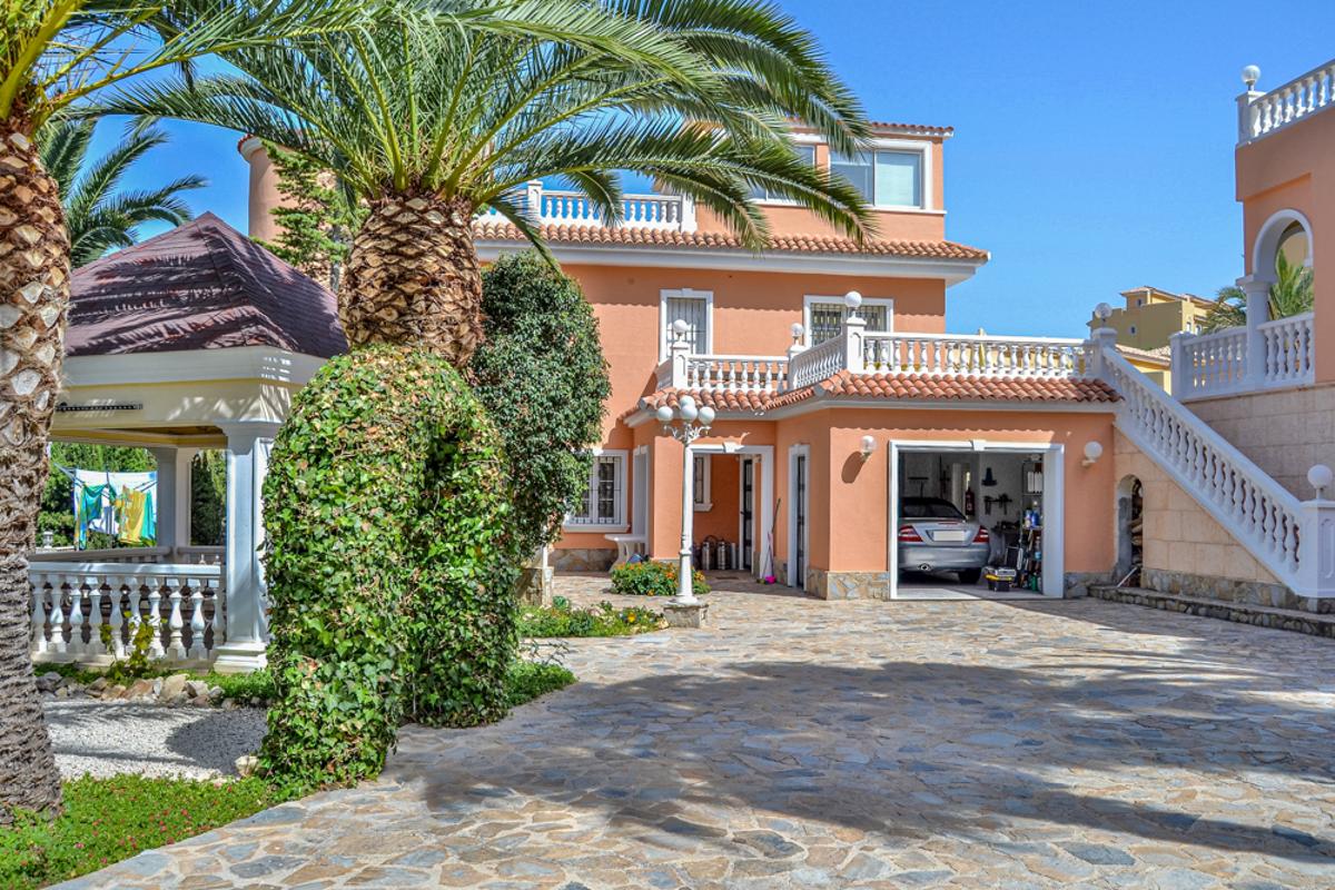 Villa en Calpe, Alicante, España 5 dormitorios, 460 m2 No. 80283