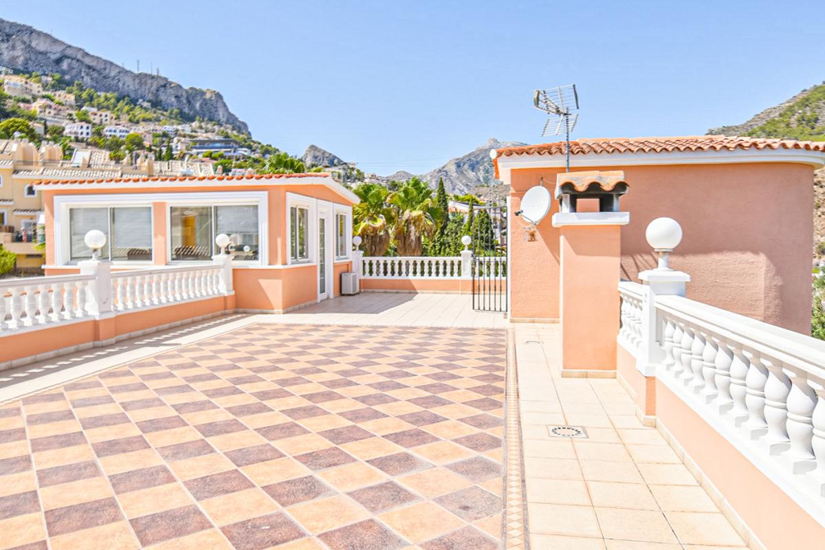 Villa en Calpe, Alicante, España 5 dormitorios, 460 m2 No. 80283